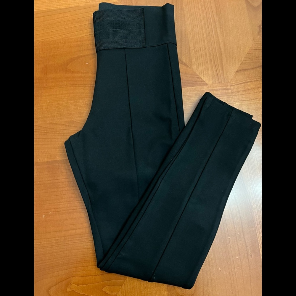 Zara brand new never worn high waisted with elastic waistband size M color Black